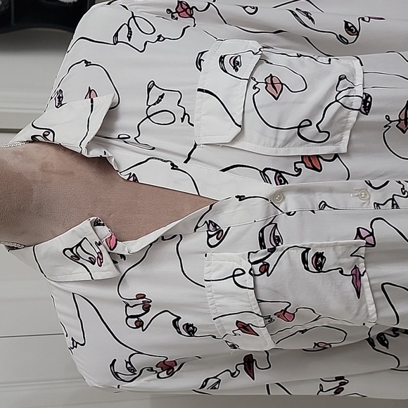 milk & honey, Size L, All Over Face Print - Line Art Long Sleeve Blouse - Picture 2 of 12